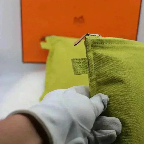 Hermès Bora  Pouch Flat Clutch Bag - Picture 8 of 13